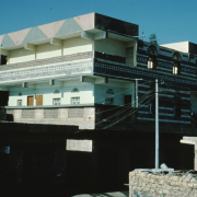 m07-informal-housing-15-006